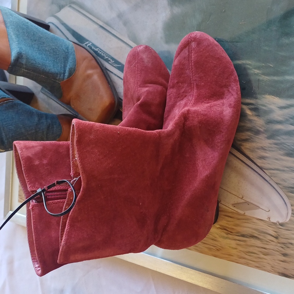 Red leather mid boots size 8W,made in Brazil
